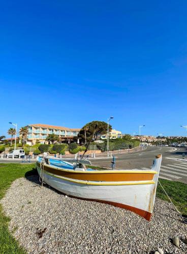 Martigues Apartment | Les Bruyères