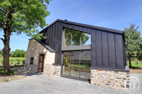 Melesse House | Les capucines