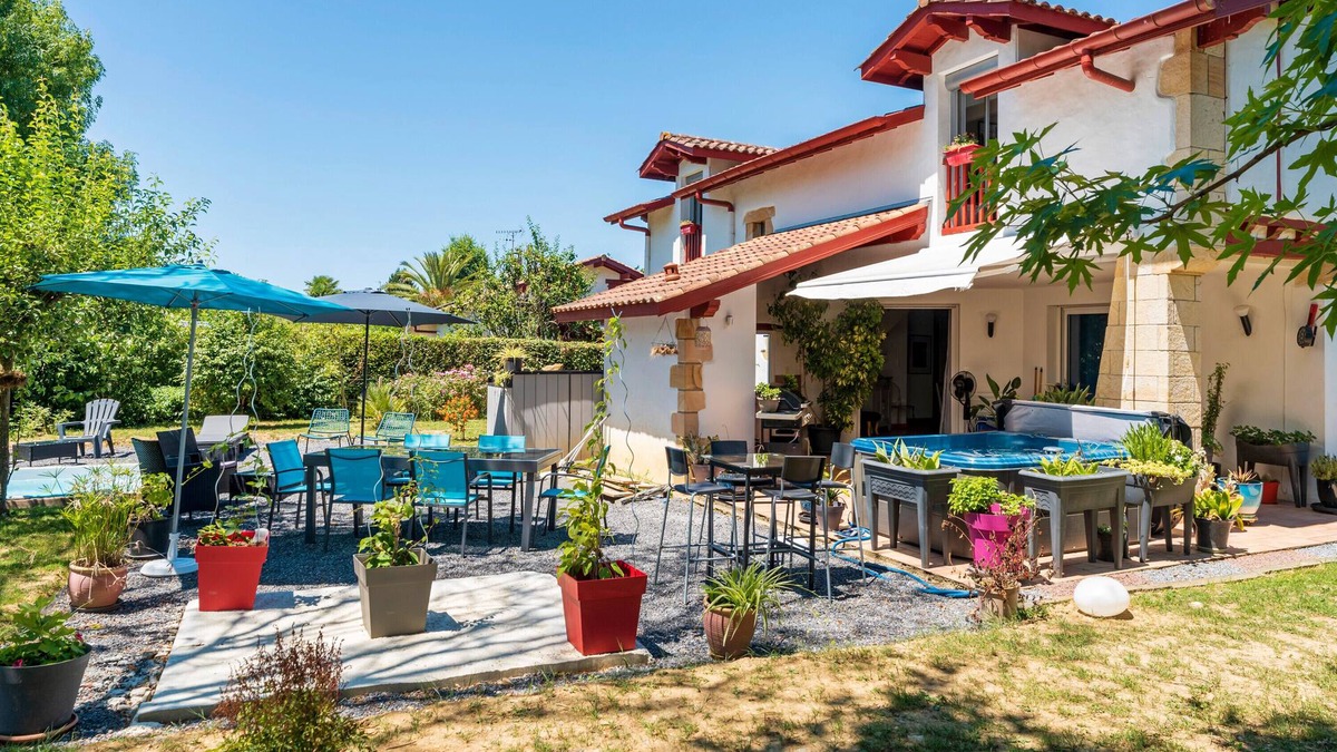 Ustaritz Bed & Breakfast | Les chambres d'arrauntz - ibaia