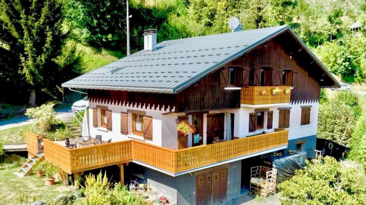 Jarrier House | LES CHARMILLES - JARRIER