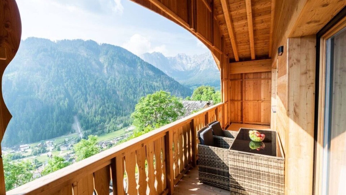 Longiaru House | Les Cialdires Comfortable holiday residence