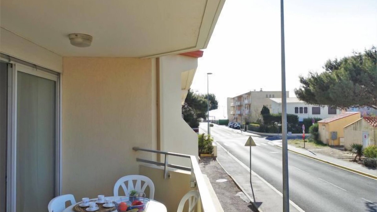 Narbonne-Plage Apartment | Les Cigalines by Interhome