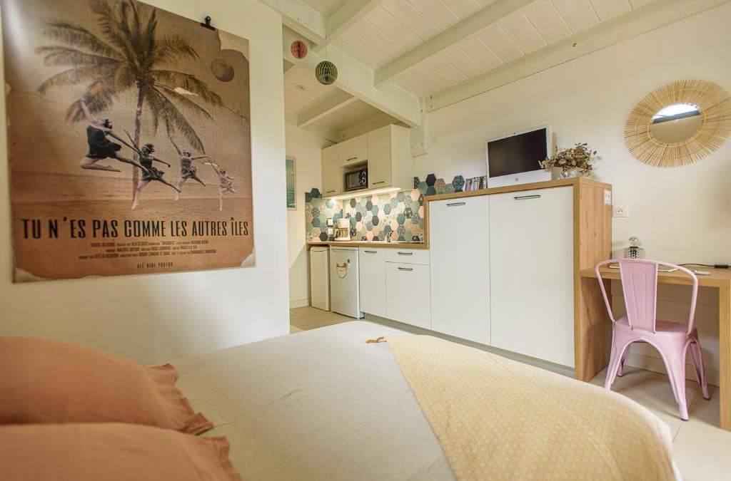 Saint-Pierre De La Reunion House | Les Cocottes Terre Sainte