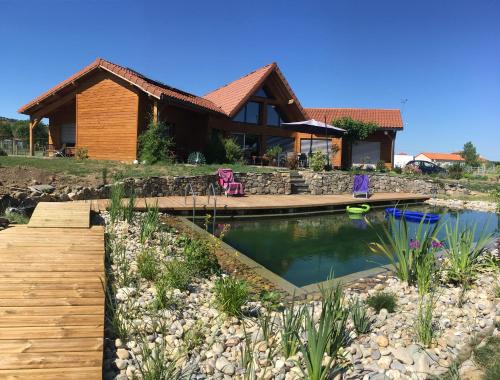 Antoingt Bed & Breakfast | Les Condamines