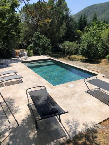 Saint-Florent-sur-Auzonnet House | Les Dames de Saint Florent