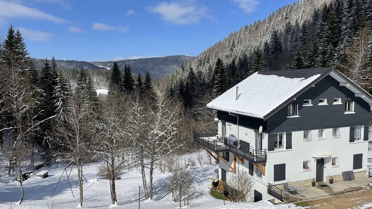 Les Rousses Ski Chalet | LES DAPPES 5-person chalet apartment rated 3* LES ROUSSES