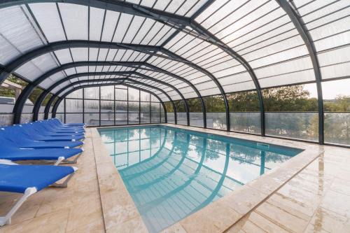 Saint-Remy-Sur-Durolle Ski Chalet | Les Demeures du Lac