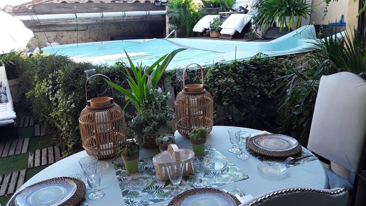 Corneilhan Bed & Breakfast | Les Hauts de Corneilhan