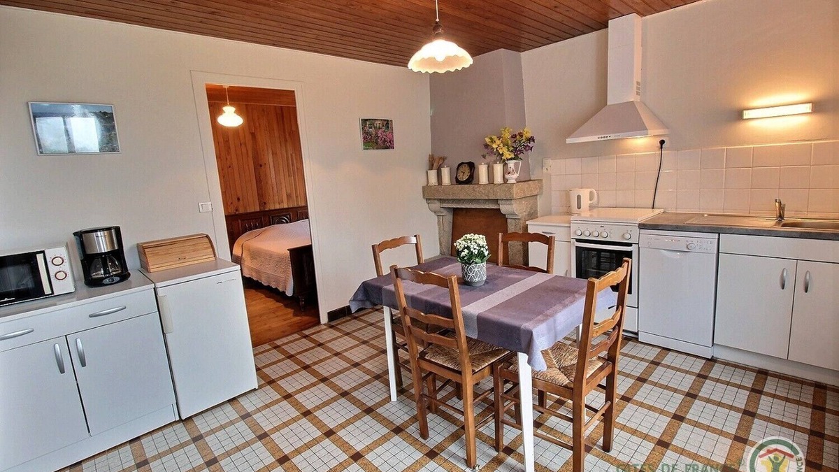 Plemet House | Les Hortensias à la Cuique