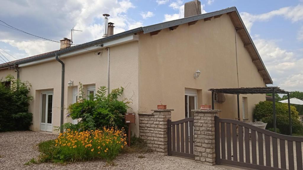 Montcharvot House | Les Jardins des 3 Provinces- Gîte
