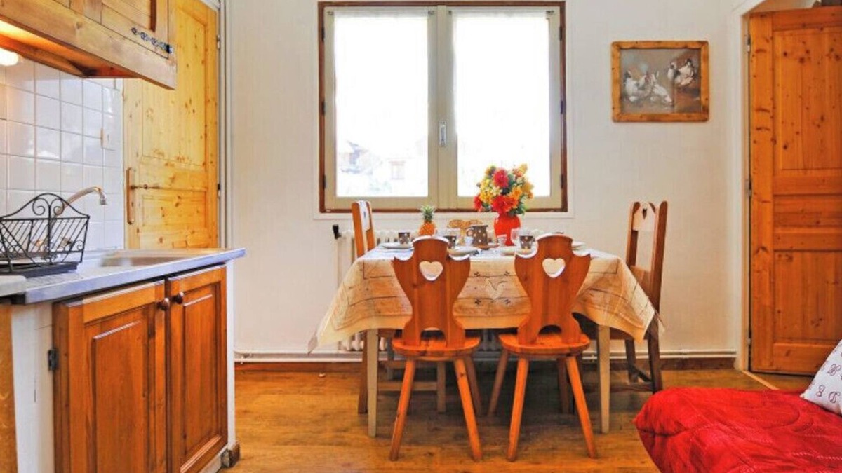 Le Bettaix Apartment | Les Menuires (Le Lavassay) - Apartment Génépi 3 (4pers)