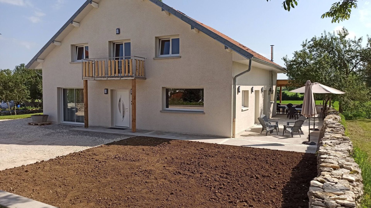 Mazire House | LES MURGETS Gîte 4* in the countryside for 15 people with SPA