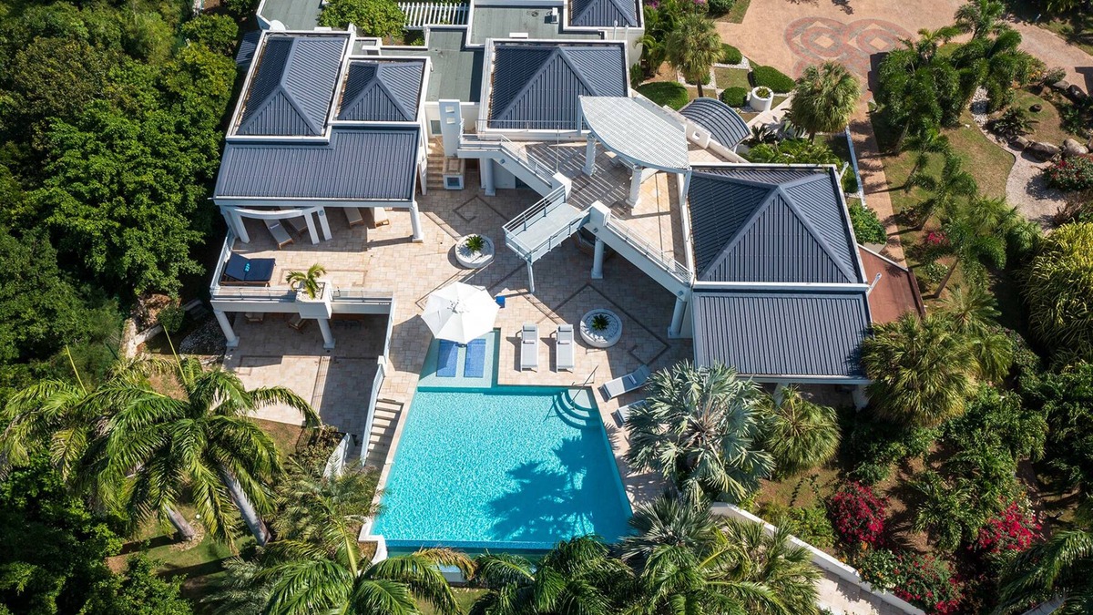 Plum Bay Villa | Les Palmiers Bleus Stay 7, Pay 6 Promotion | Ocean Front - Located in Tropical Terres Basses with Private Pool