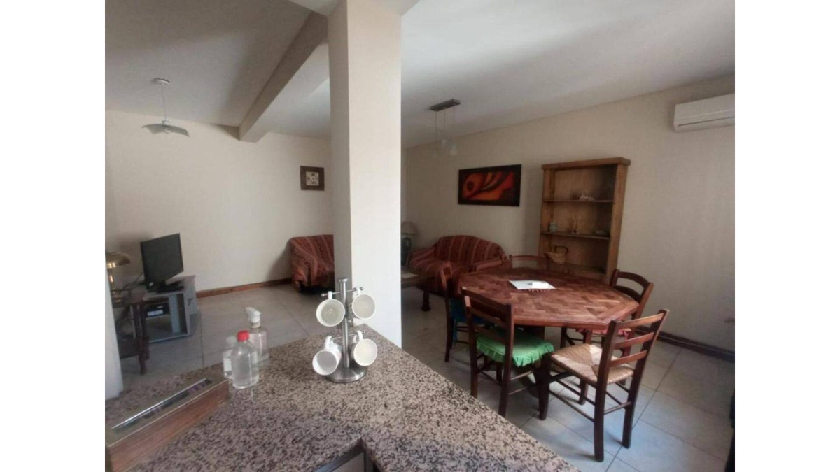 Mendoza Apartment | Les Petters Beltran