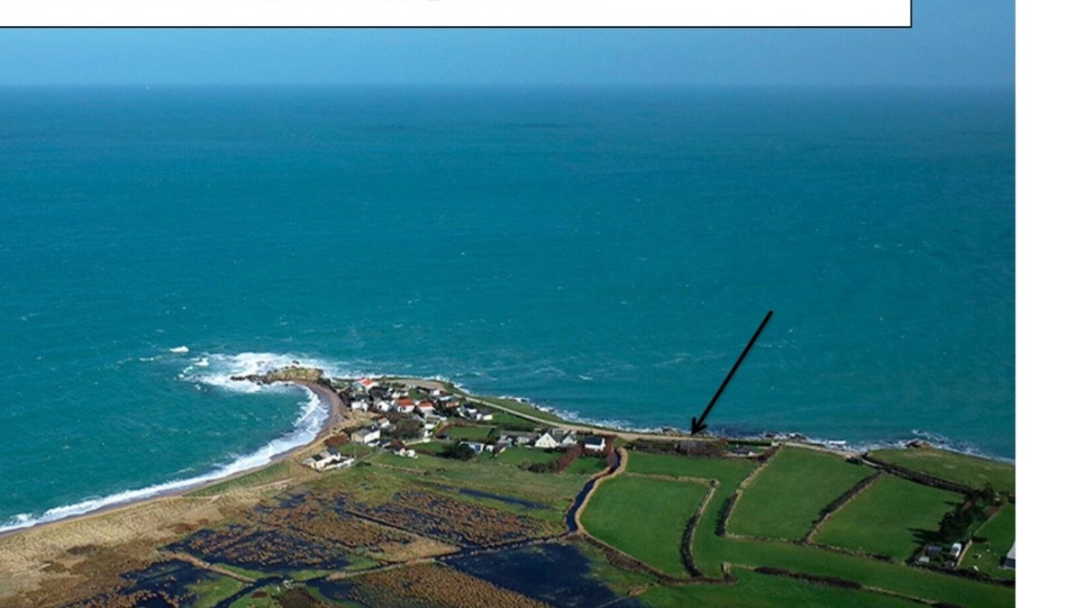 Vicq-sur-Mer House | Les pieds dans l'eau - Cosqueville (Vicq sur mer) 2-star furnished holiday accommodation