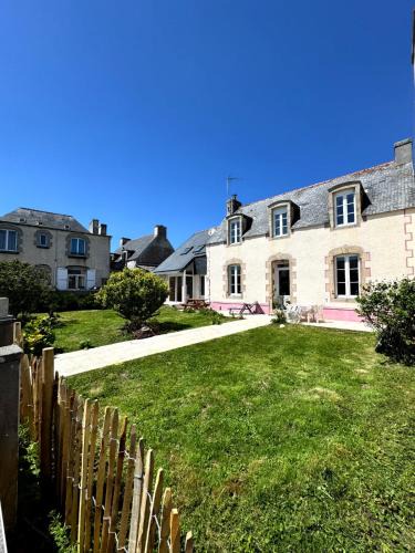 Saint-Guenole House | Les pieds dans l eau