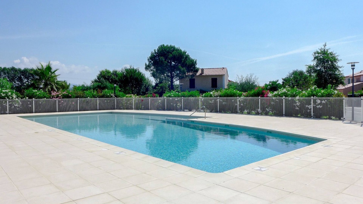 La Rouviere House | Les Rives du Golf 3 by Interhome