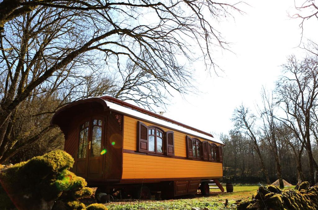 Gramat Bed & Breakfast | les roulottes du LOT