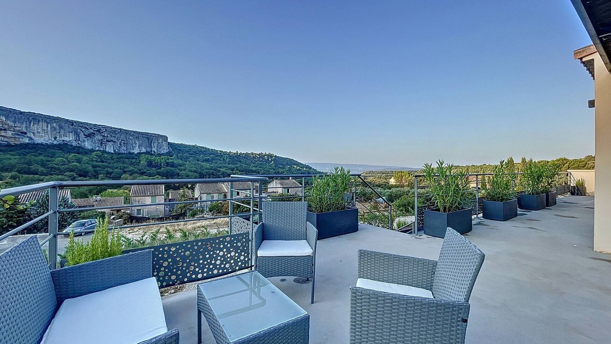 Lioux House | Les Terrasses de Lioux*-Au coeur du Luberon-Piscine chauffée-Calme & confort