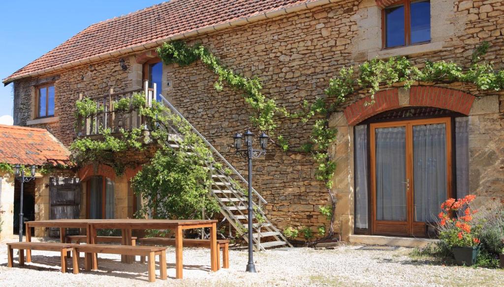 Saint-Amand-de-Coly Bed & Breakfast | les Tours de Bombel