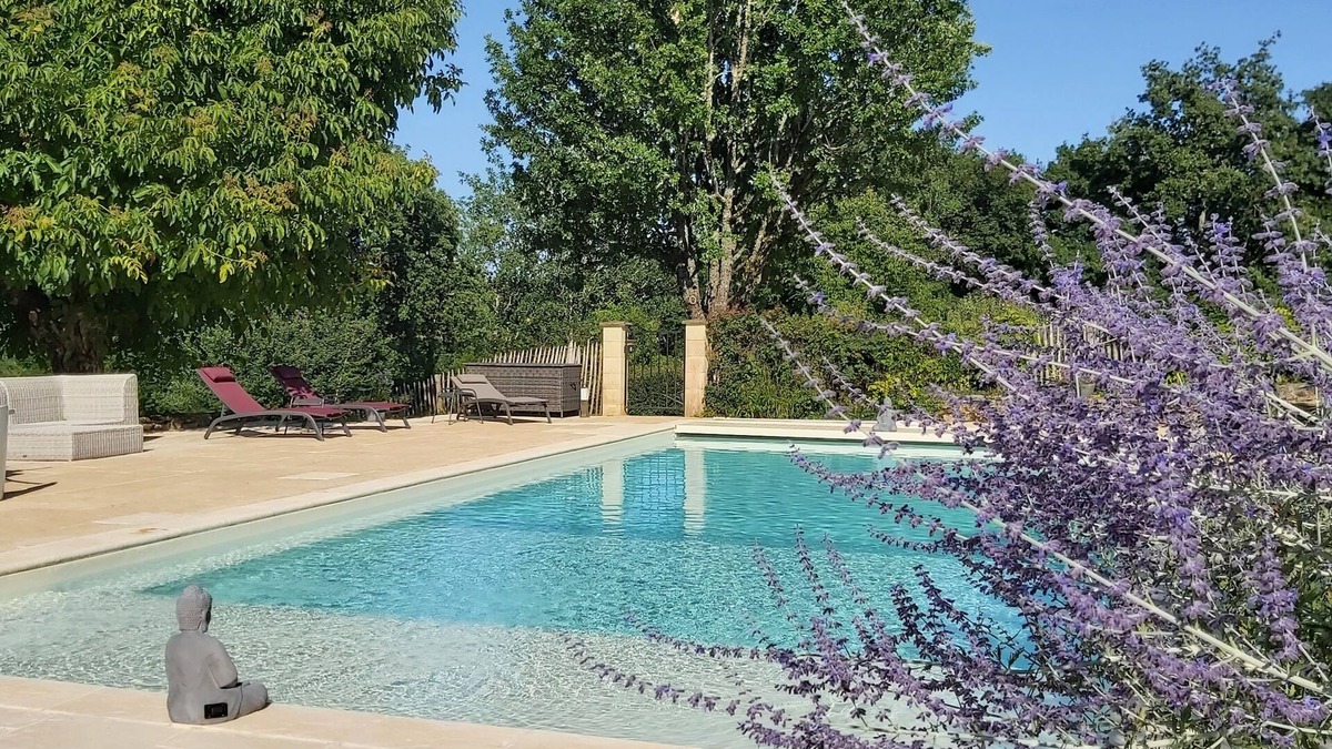 Montcabrier House | Les Tuquettes, charming self-catering cottage in the Lot. Familiar and authentic.