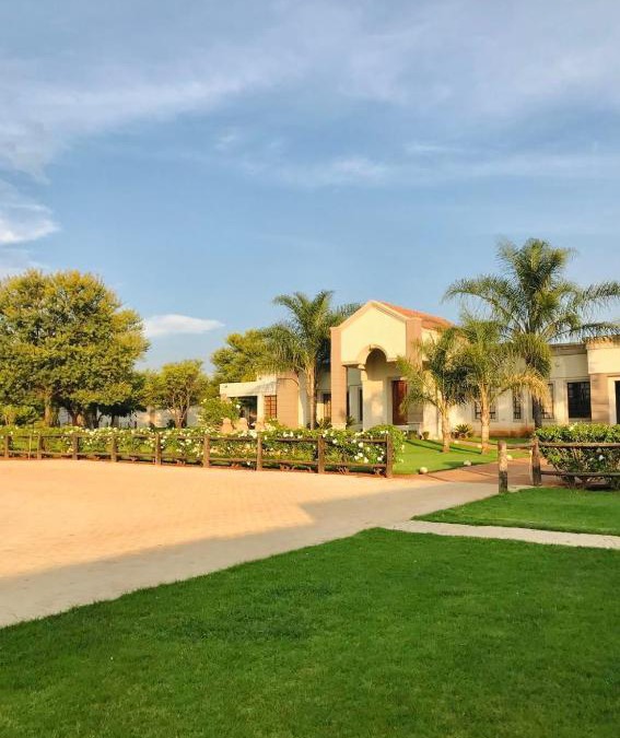 Klerksdorp House | Lesmar boutique guesthouse