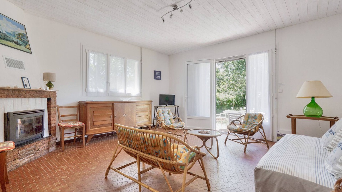 Andernos-les-Bains Ski Chalet | Less than 2km from the beach, house for 6