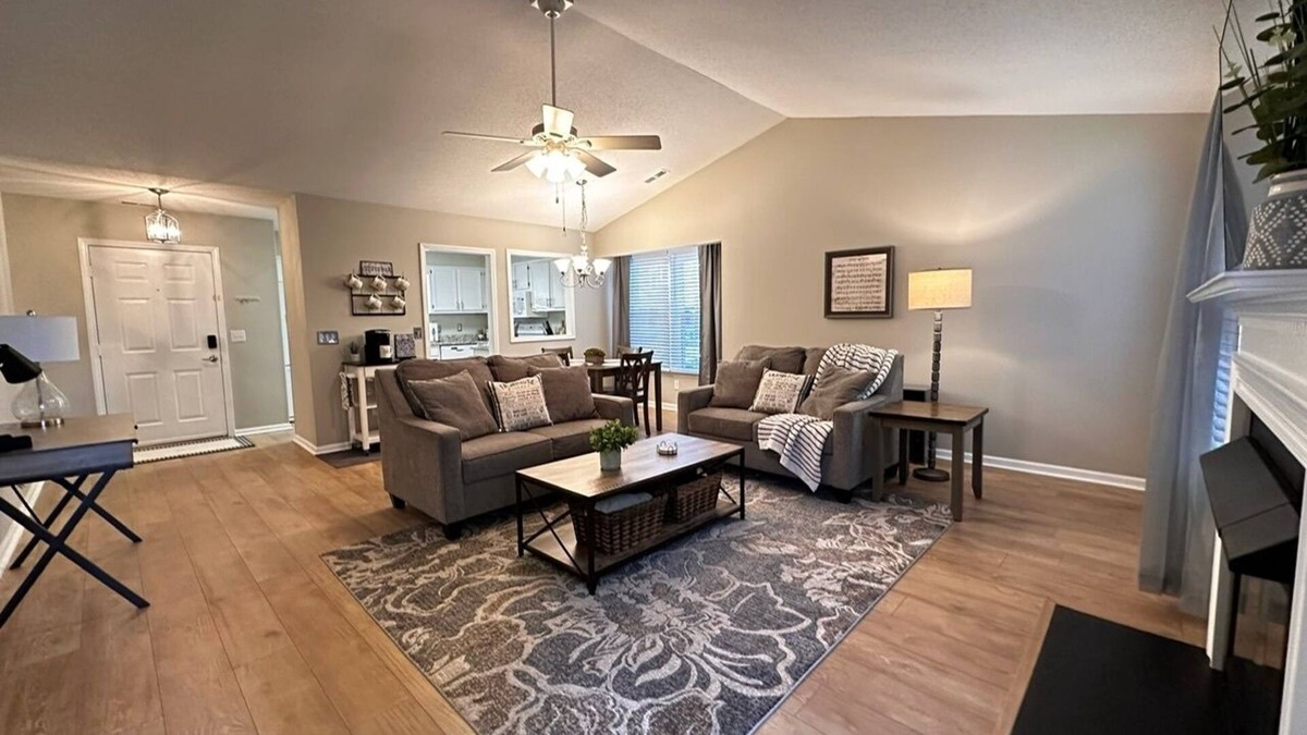 Winston - Salem House | Less than 3 Miles from Wake Forest University, Baptist and Forsyth Hospitals