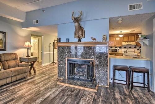 Sugar Mountain Apartment | Less Than 4 Mi to Sugar Mountain Resort Condo with Balcony