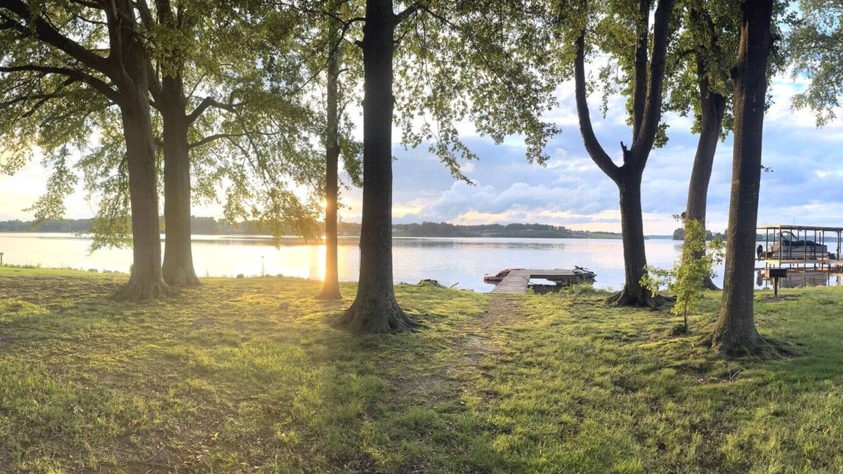 Town Creek Apartment | Let`s Explore - Stunning Sunrise & Sunset Views!