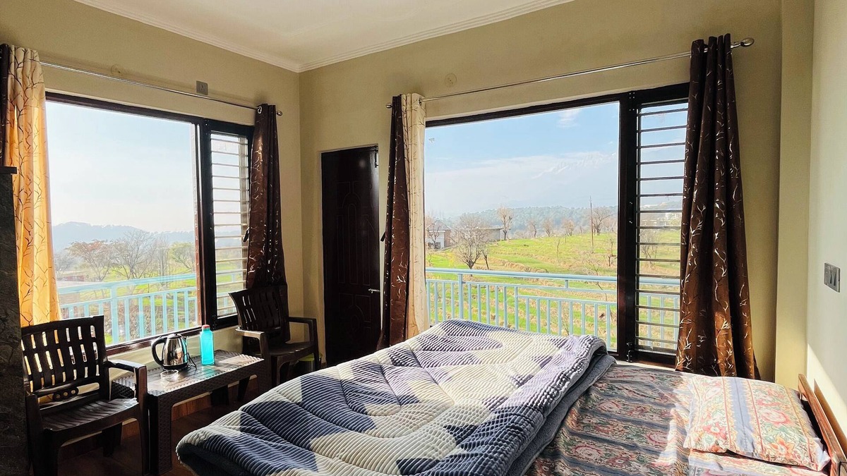 Suja Bed & Breakfast | Let's Take it Easy Bir