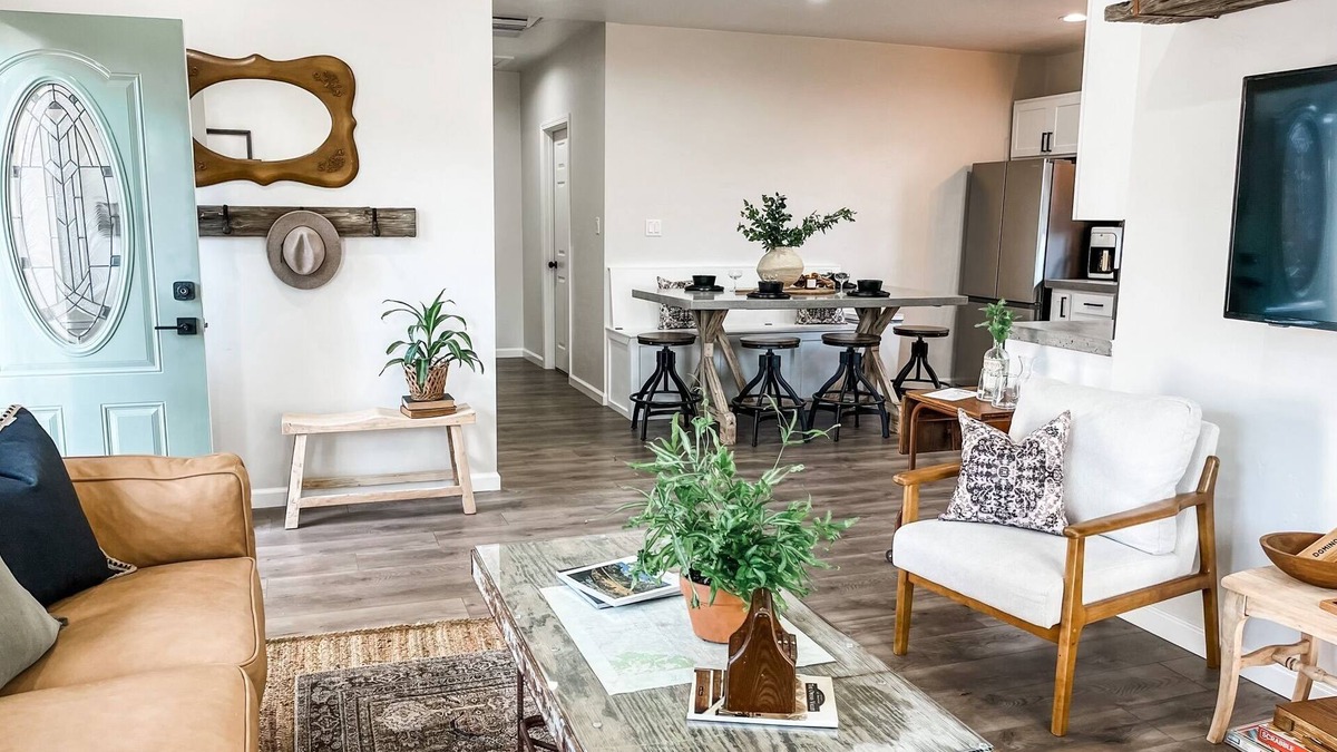 Bishop Apartment | Let us host your vacation, sking, hiking, climbing, fishing, cycling adventures