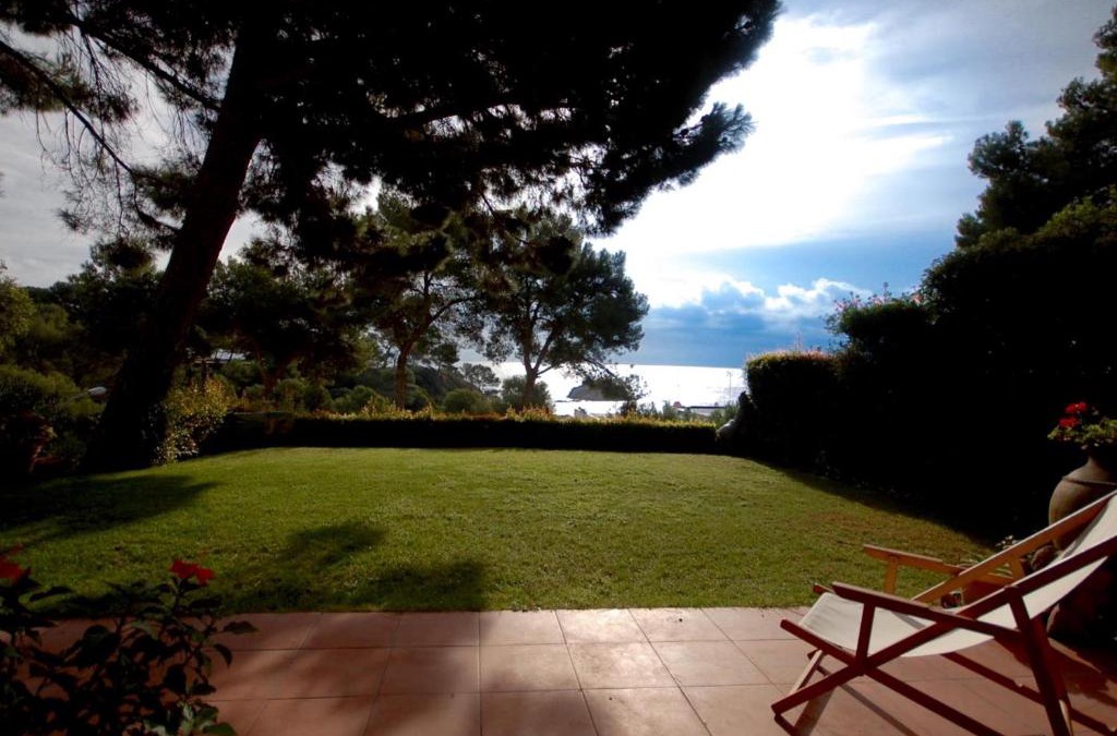Tossa de Mar Villa | LETS HOLIDAYS Lovely garden house in mar menuda
