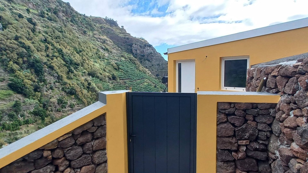 Ponta do Sol Ski Chalet | Levadinha - Nature Guest House