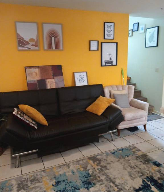 Alhambra Bed & Breakfast | Levander Cozy Home