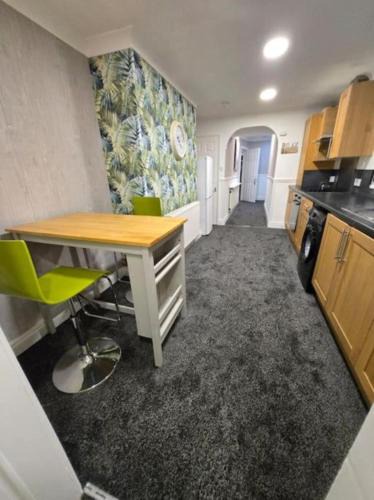 Stockton-on-Tees Apartment | Levy Nook House 1 bed apartment 5 minute walk to Stockton town centre & Free Parking