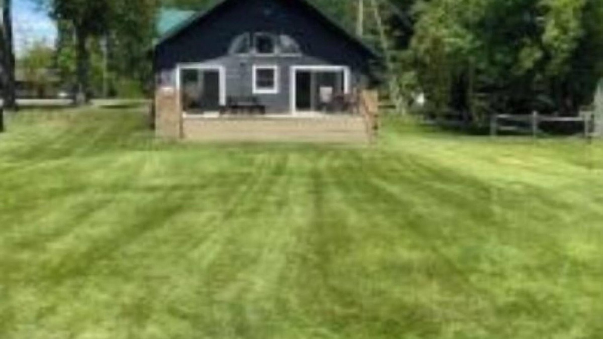 Lewiston House | Lewiston, Michigan - East Twin Lake - Snow/Sun/Sand/Fish/Fun
