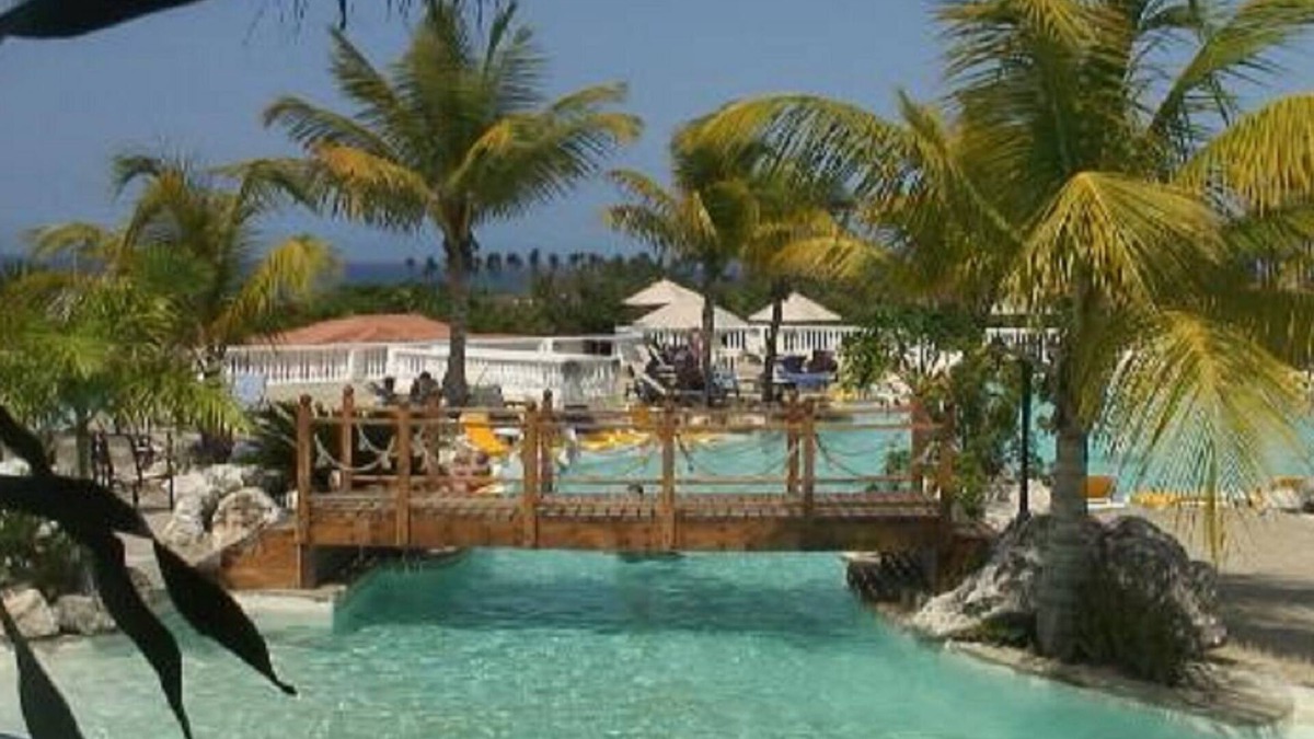 Los Brazos House | LHVC- Chairman's Circle Presidential 2 Bed -LOWEST ALL INCLUSIVE-VIP Gold Bands
