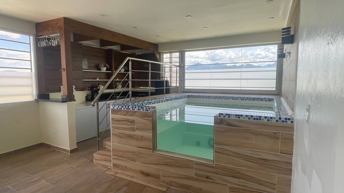 Bani Apartment | LIANA’s Rooftop .Penthouse with Private indoor Jacuzzi