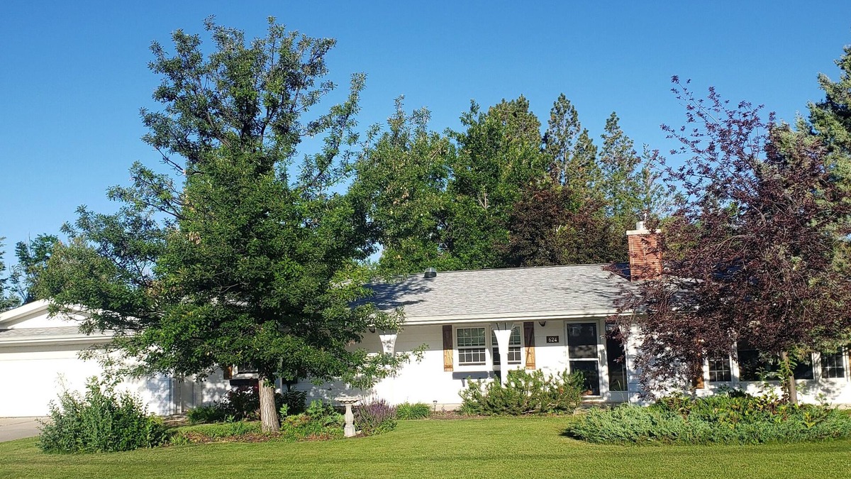 Valier House | Life in A Small Town