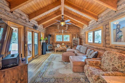 Hailey House | Life on Easy Street with Hot Tub 7 Mi to Dwtn!