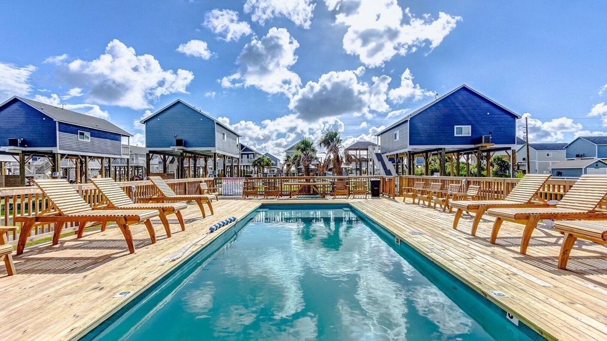 Port Bolivar House | Life's A Beach - a 2 bedroom plus a loft, 2 bath home that sleeps 8.