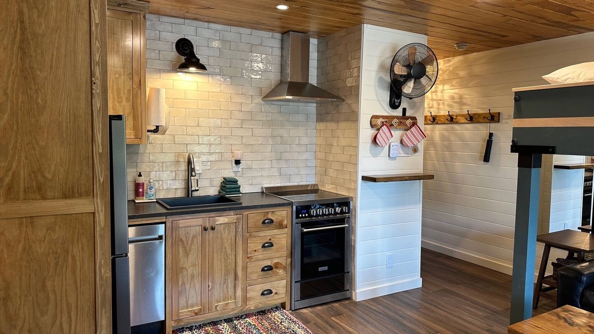 Red River Condo | Lifts West 115 with High Speed Wifi