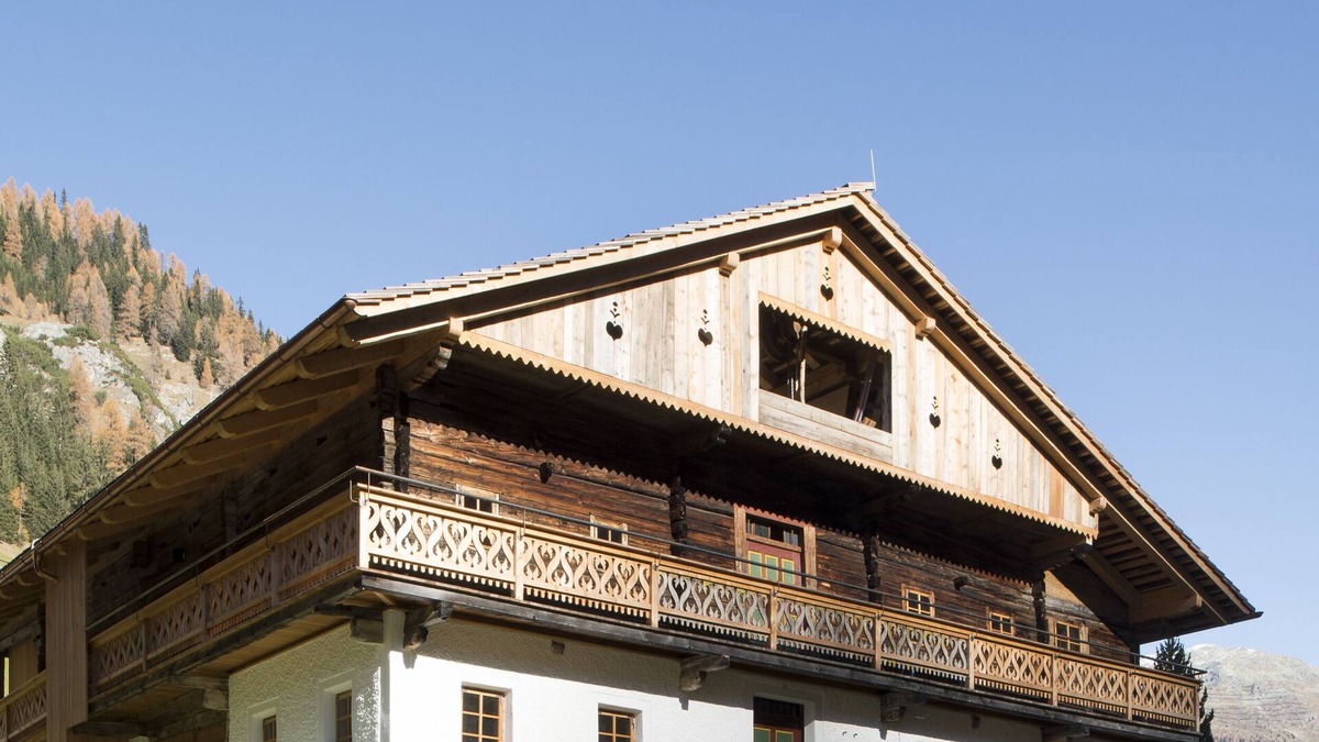 Innervillgraten Apartment | Light, air, calm, landscape. Immerse yourself in our Giatla house