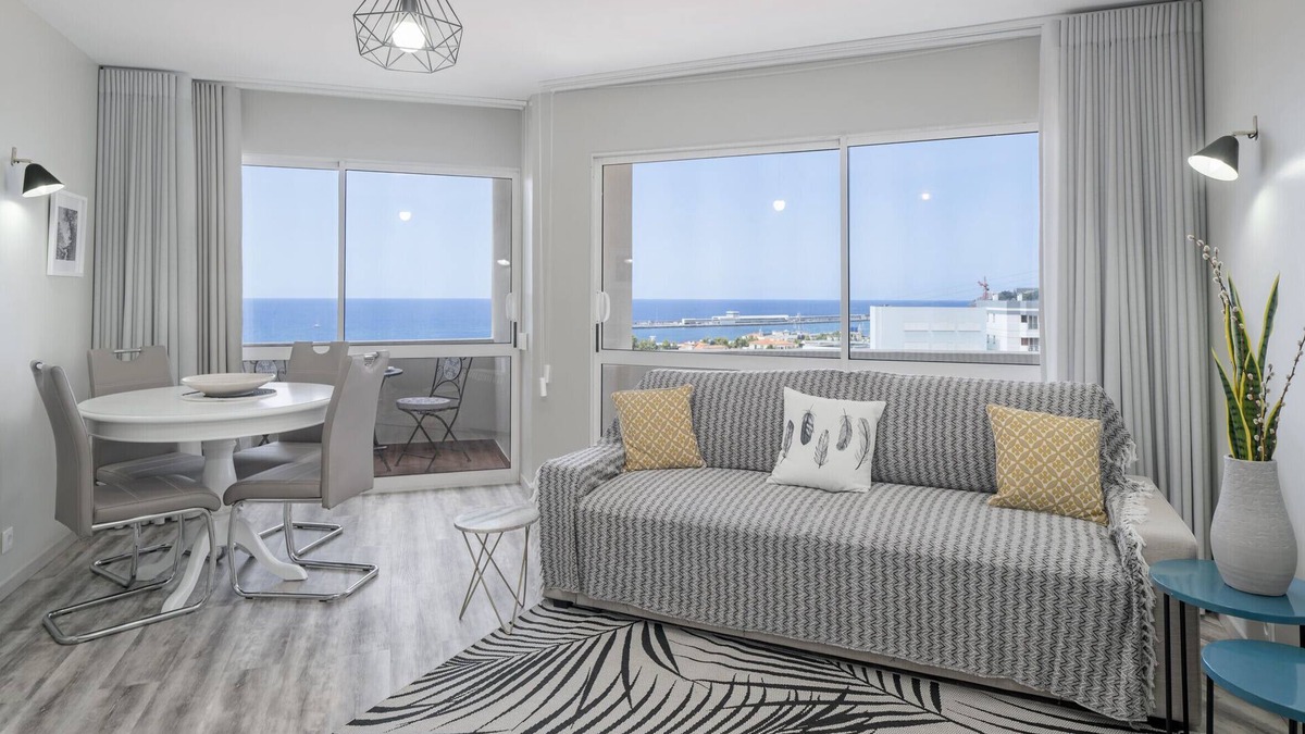 Santa Maria Maior Apartment | Light and sea views in the centre of Funchal, Alegria III