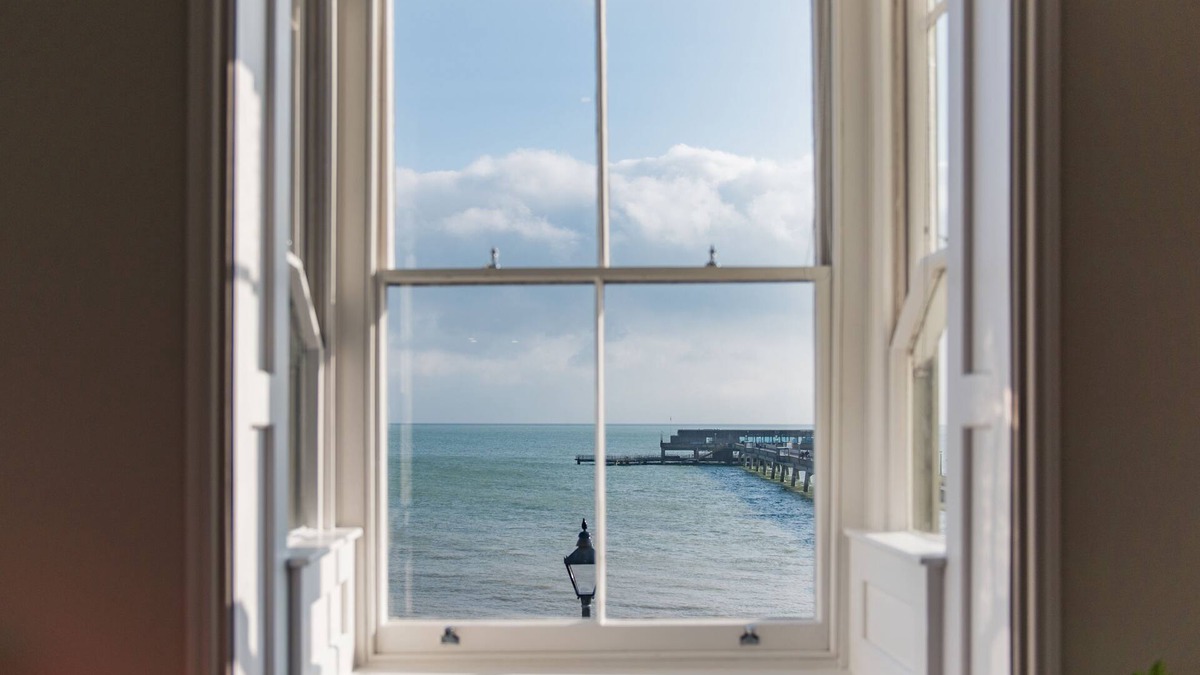 Deal Apartment | Light, bright, and colourful apartment opposite Deal pier