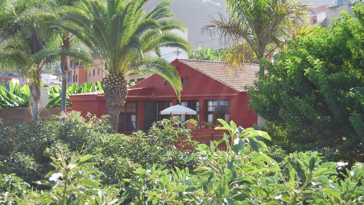 Las Cuevas Cottage | Light-flooded country house with WiFi connection * Last minute offer *