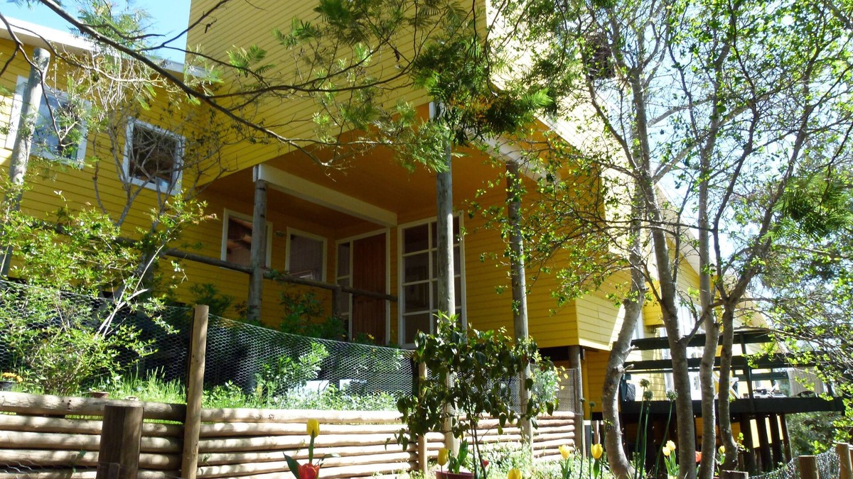 Algarrobo House | Light house, Tunquén, fully equipped and beautiful gardens
