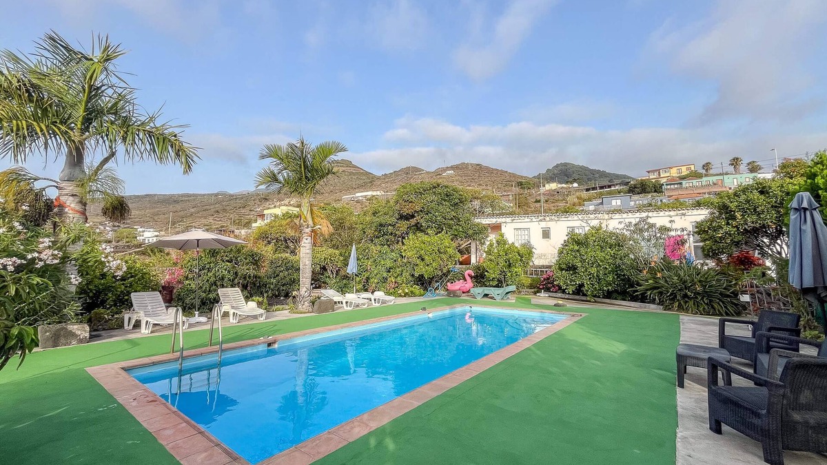 Callejones Apartment | Lightbooking Luymar con piscina Villa de Mazo