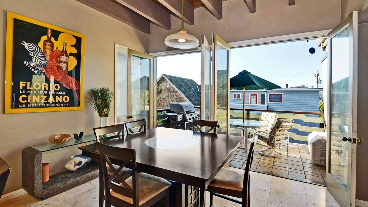 Eastside Santa Cruz House | Lighthouse at Twin Lakes Beach